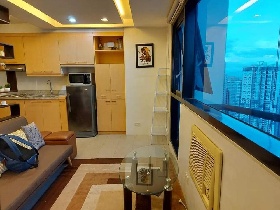 Family Staycation With Pool Manila Kültér fotó