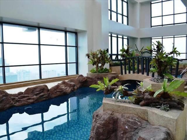 Family Staycation With Pool Manila Kültér fotó